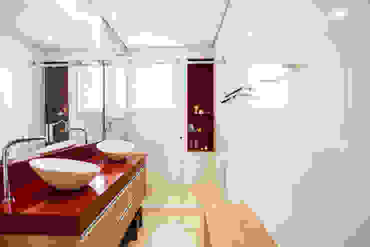 L2 Arquitetura Salle de bain moderne Rouge