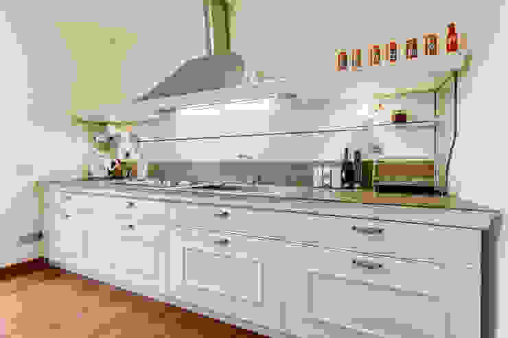 Cozinhas modernas por EF_Archidesign Moderno