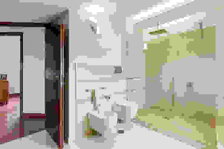 Cavour | modern style, EF_Archidesign EF_Archidesign Moderne Badezimmer