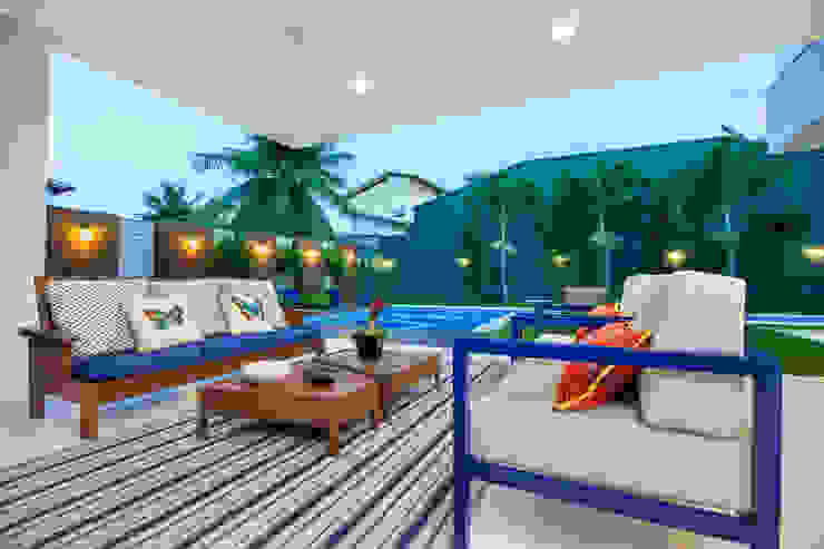 Residencia no Alphaville Fortaleza, Eveline Sampaio Arquiteta e Designer de Interiores Eveline Sampaio Arquiteta e Designer de Interiores Modern Terrace Wood Blue