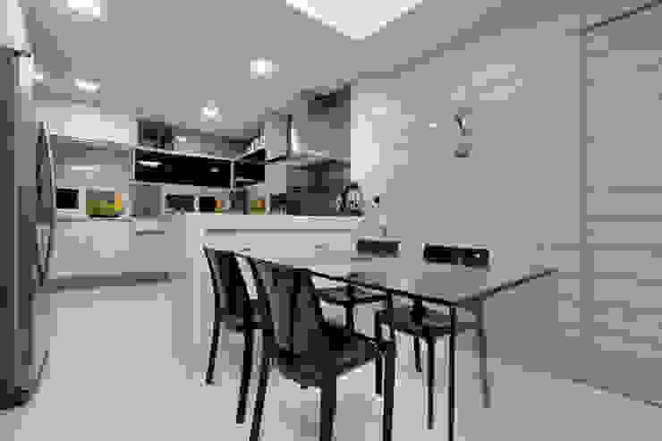 Eveline Sampaio Arquiteta e Designer de Interiores Cucina moderna MDF Nero