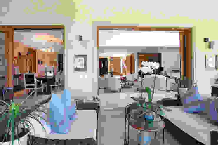 Integrasi Sempurna Antara Fungsi dan Dekorasi: Indah Luar 