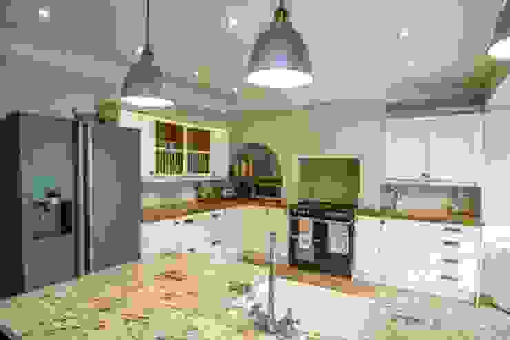 Extension, Loft Conversion & Complete Refurbishment – Kingston Cube Lofts Modern kitchen