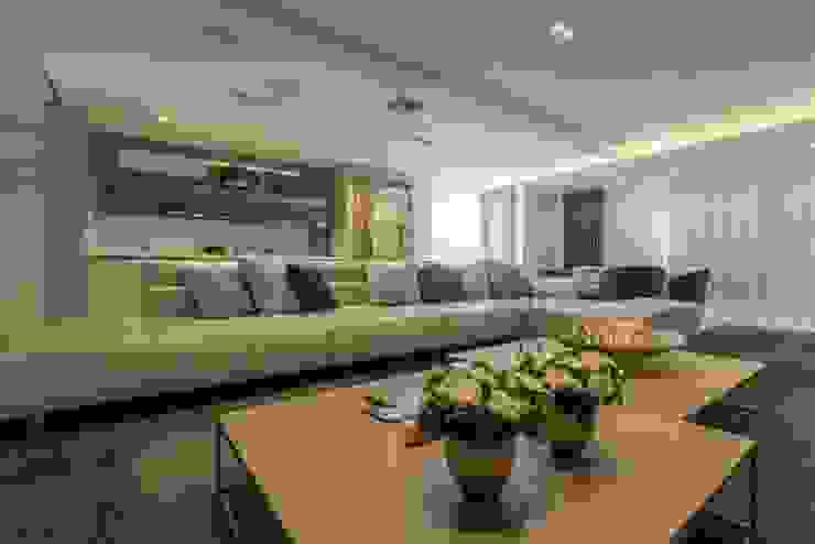 Spengler Decor Salas multimedia de estilo moderno