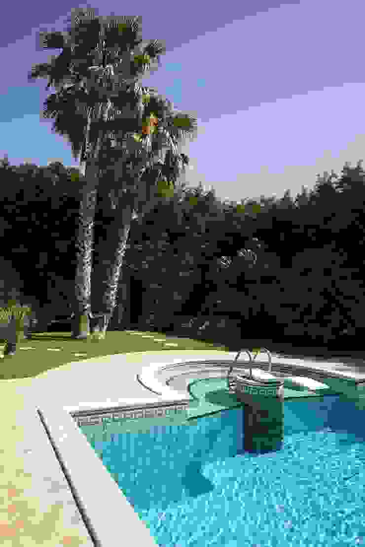 HMI, studioSAL_14 studioSAL_14 Piscina moderna Siepe,Giardino,Prato,Gazebo,Cucina,Tavolo,Piscina,Relax,Brise Soleil,Dogato