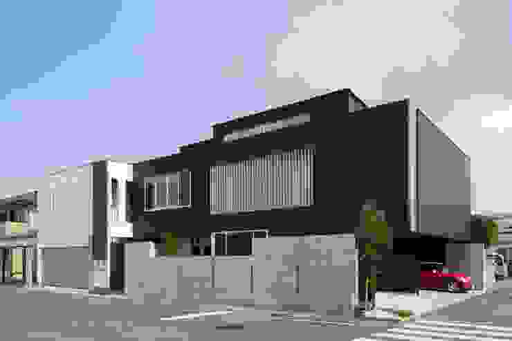 MITSUTOSHI OKAMOTO ARCHITECT OFFICE 岡本光利一級建築士事務所 에클레틱 주택 콘크리트 검정