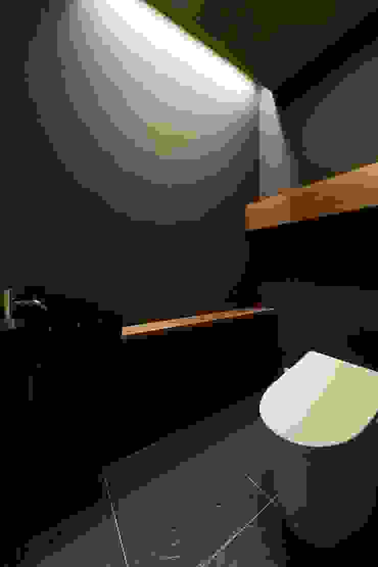 MITSUTOSHI OKAMOTO ARCHITECT OFFICE 岡本光利一級建築士事務所 에클레틱 욕실