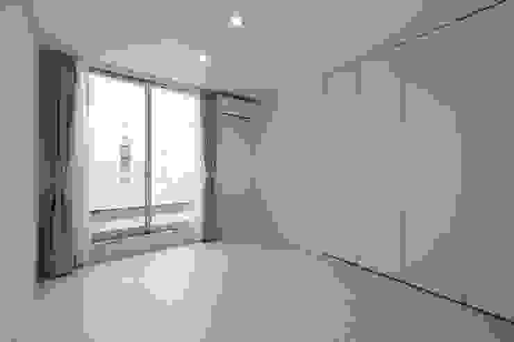 MITSUTOSHI OKAMOTO ARCHITECT OFFICE 岡本光利一級建築士事務所 에클레틱 아이방 우드 화이트