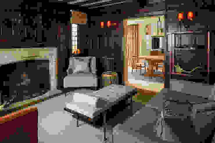 Richmond - Snug or Family Room Eclectic style living room by Roselind Wilson Design Eclectic