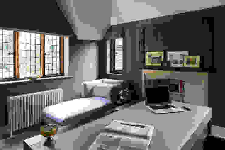 Richmond - Study / Office Eclectic style study/office by Roselind Wilson Design Eclectic