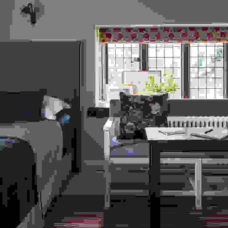 Richmond - Guest Bedroom Eclectic style bedroom by Roselind Wilson Design Eclectic