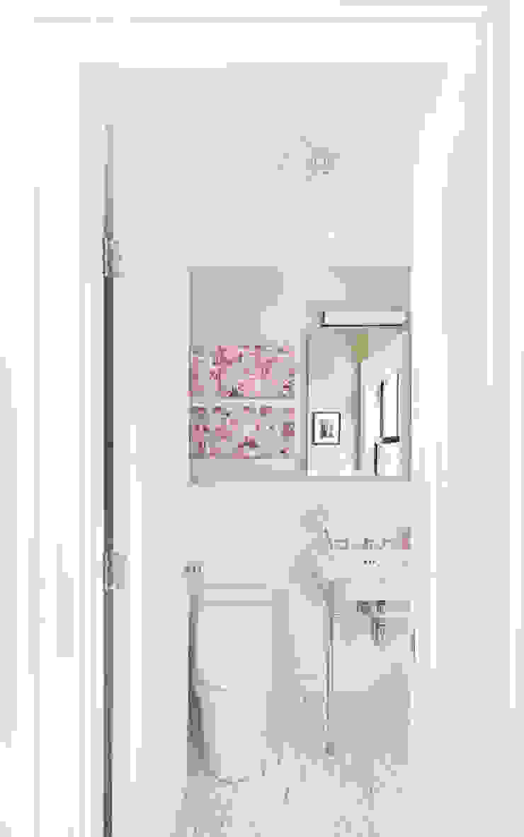 Clean Design Modern style bathrooms