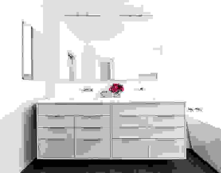 Master Bath Clean Design Modern style bathrooms