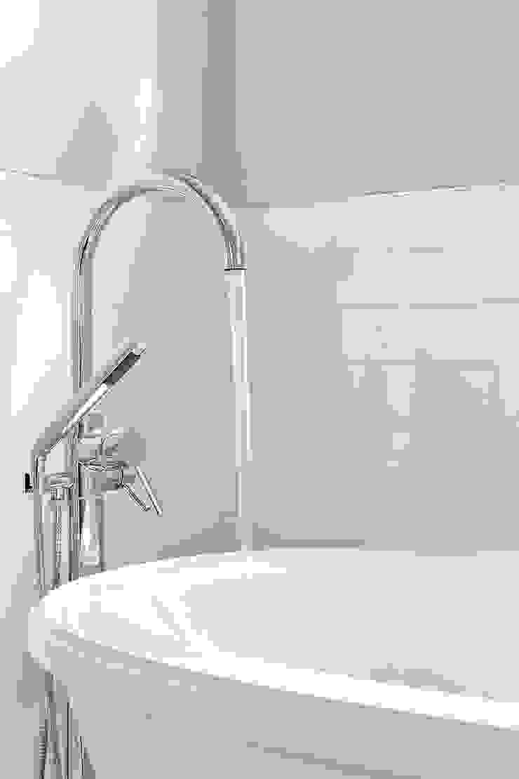 Master Bath Clean Design Modern style bathrooms