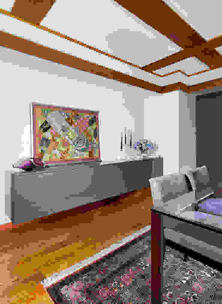 Dining Rooms & Breakfast Nooks Clean Design Modern Dining Room