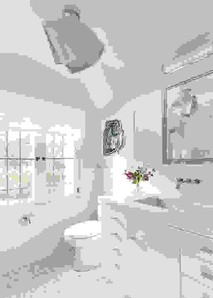 Kid's Bath Clean Design Modern style bathrooms