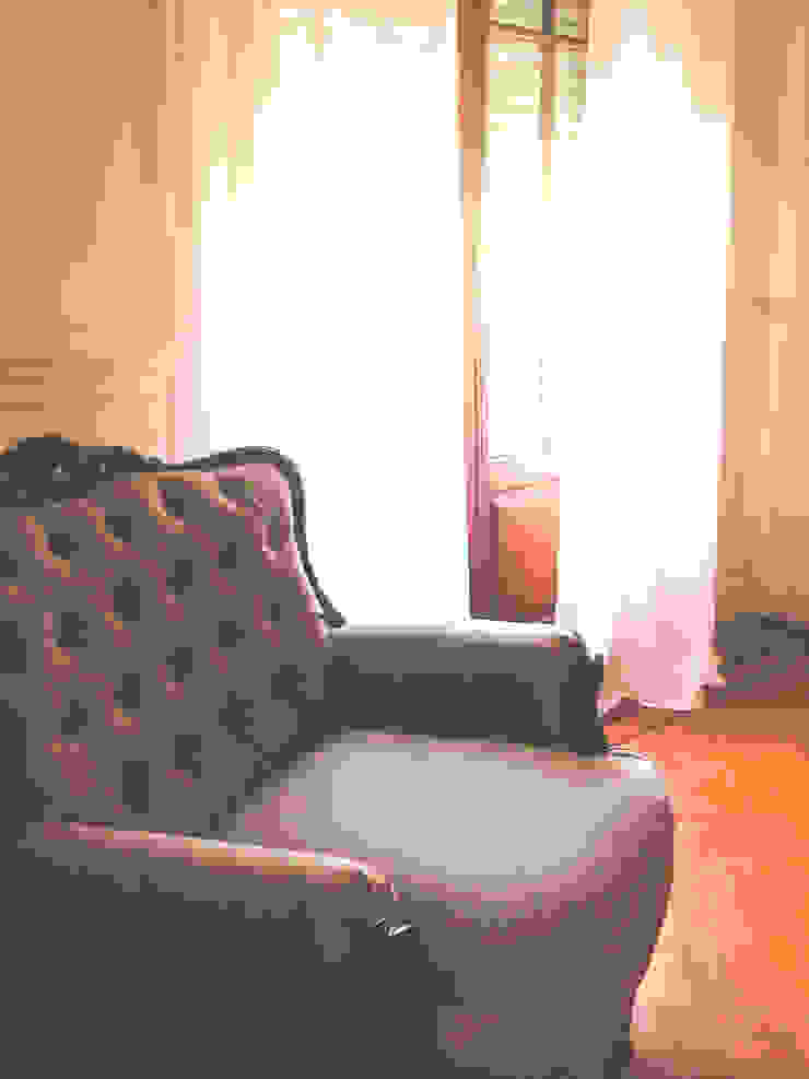 Klasyczny salon od PLATZ Klasyczny