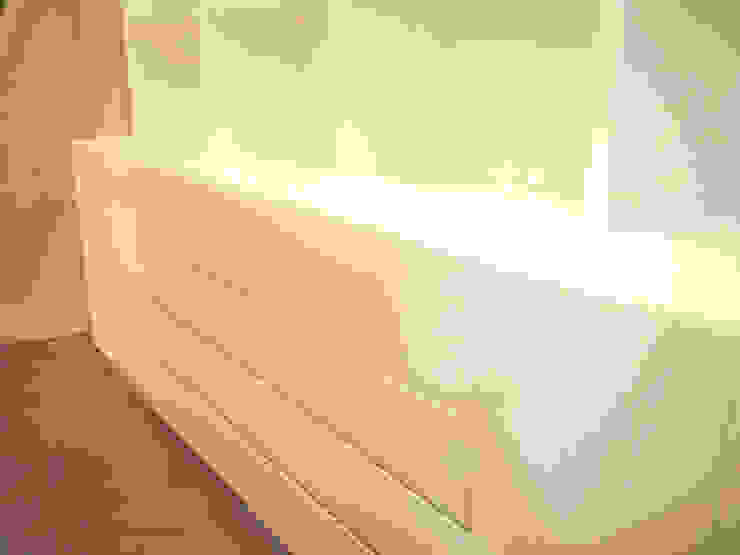 Klasyczny korytarz, przedpokój i schody od PLATZ Klasyczny