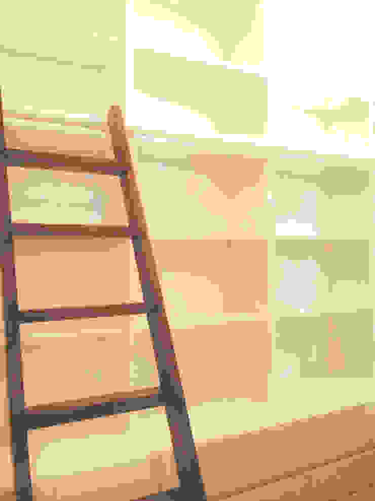 Klasyczny korytarz, przedpokój i schody od PLATZ Klasyczny