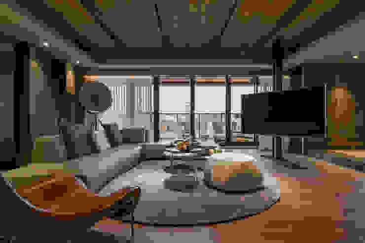 CJ INTERIOR 長景國際設計 Soggiorno in stile asiatico