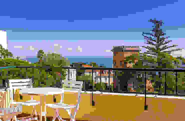 Balcony in 1st Floor Pedro Brás - Fotógrafo de Interiores e Arquitectura | Hotelaria | Alojamento Local | Imobiliárias Varandas, marquises e terraços clássicas