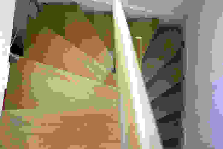 Passion Escaliers Moderne gangen, hallen & trappenhuizen