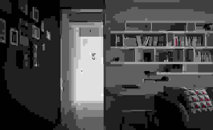 思維空間設計 Pasillos, vestíbulos y escaleras de estilo ecléctico