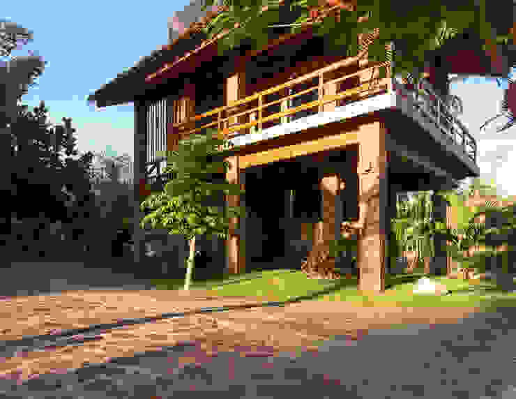 Casa de madera de dos pisos, ¡increíble y genial! homify