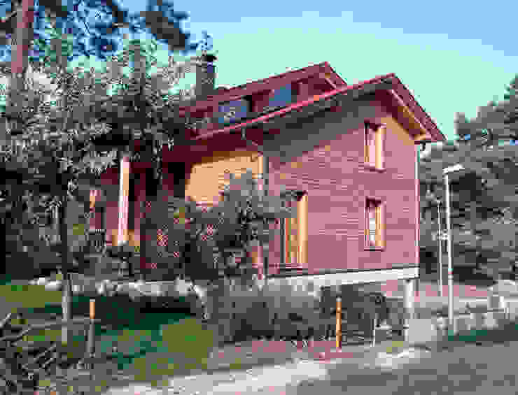 Haus Senzig II, Müllers Büro Müllers Büro Classic style houses