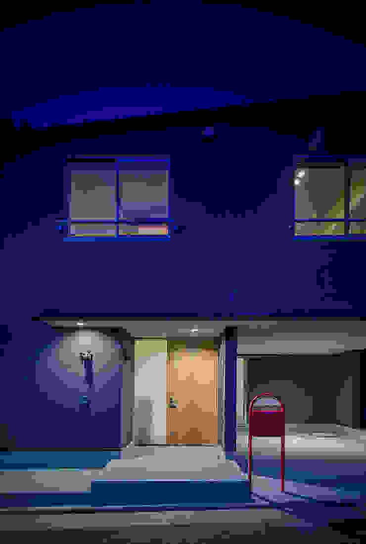 小笠原建築研究室 Modern houses Concrete Black