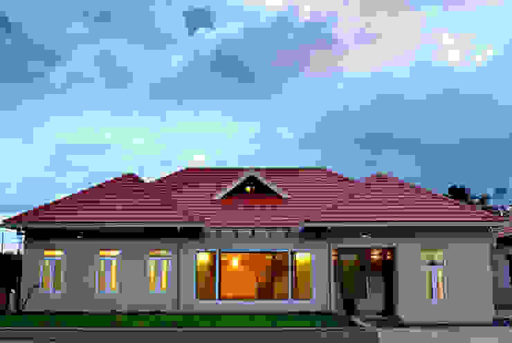 homify Modern houses