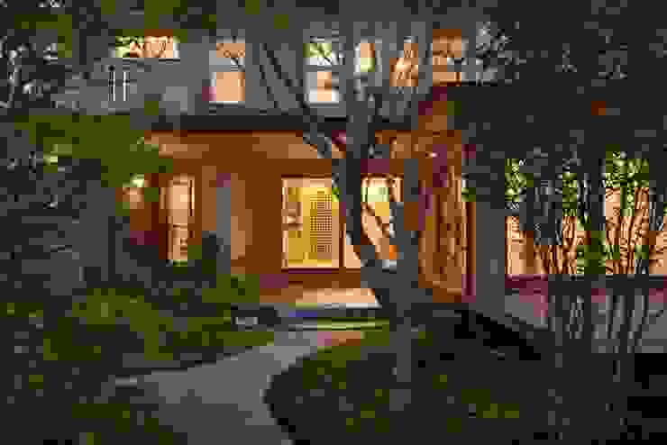 stage Y's 一級建築士事務所 Modern windows & doors Wood White