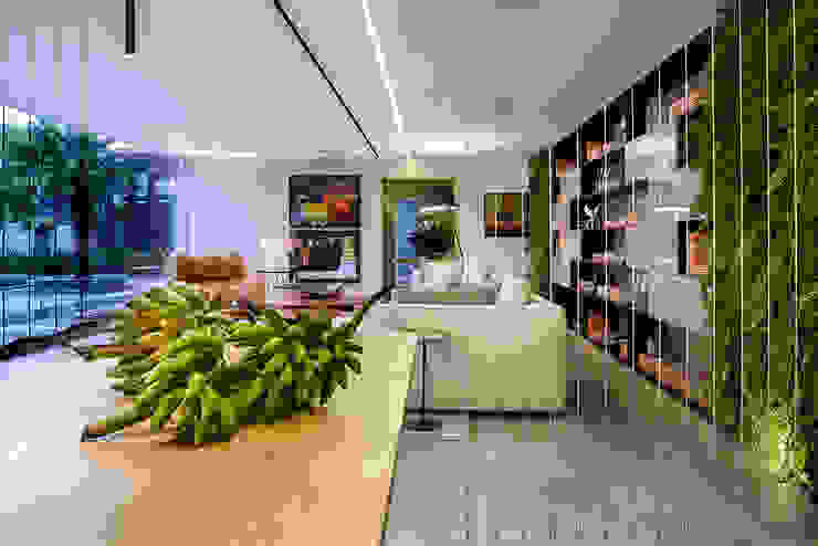 Carpaneda & Nasr Soggiorno moderno