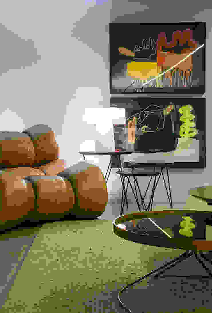 Carpaneda & Nasr Soggiorno moderno