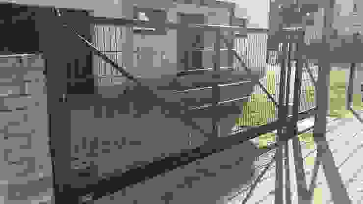 Freitragendes Schiebetor Berlin Von Zaun Factory De By Zaun Factory De Homify