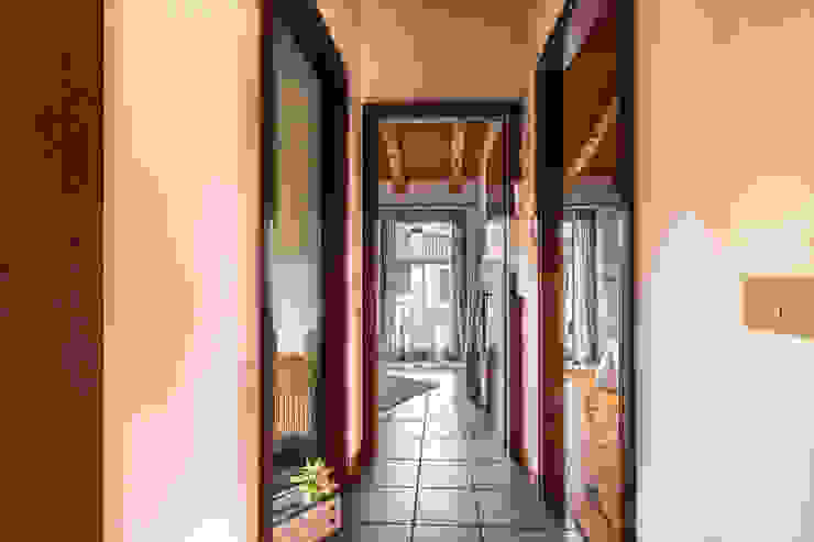 Casa Coccola - Home Staging a Treviso, Valorizza e Vendi Valorizza e Vendi 鄉村風格的走廊，走廊和樓梯