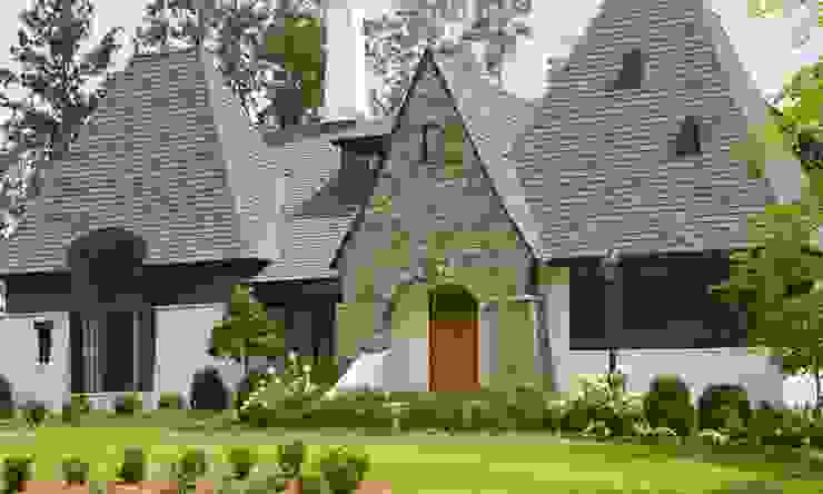 Christopher Architecture & Interiors Country style house