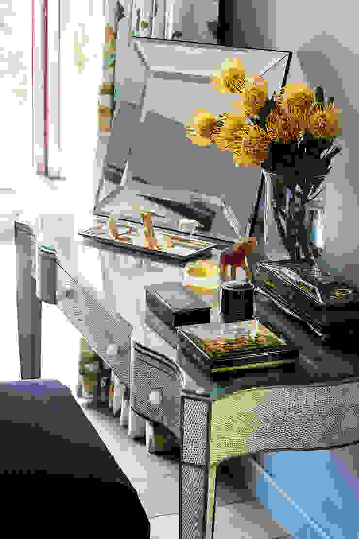 homify Gewerbeflächen Glas Gelb Hotels