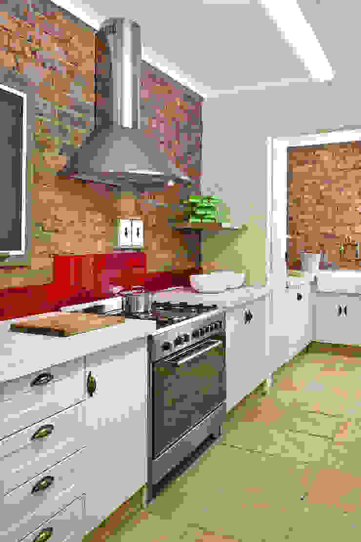 Renovated cooking area Deborah Garth Interior Design International (Pty)Ltd Rustic style kitchen