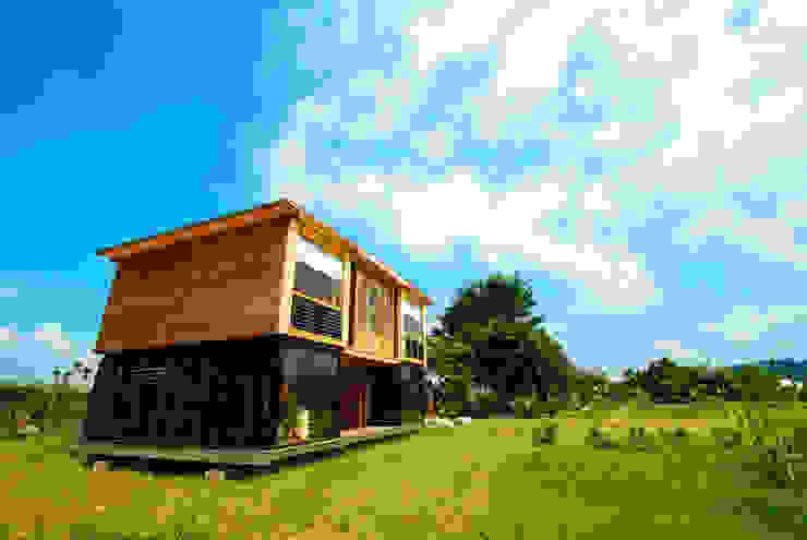 [ 行 動 木 屋 ] 伴農共老, FAMWOOD 自然紅屋 FAMWOOD 自然紅屋 Дома в рустикальном стиле