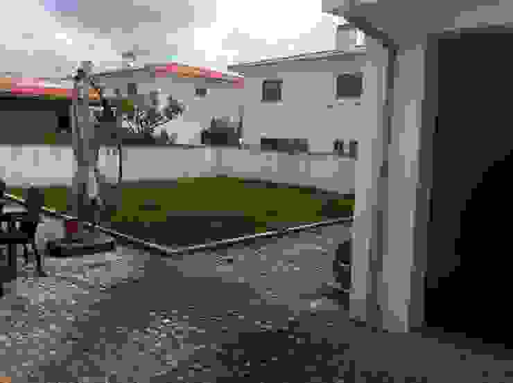 Um logradouro transformado em piscina homify