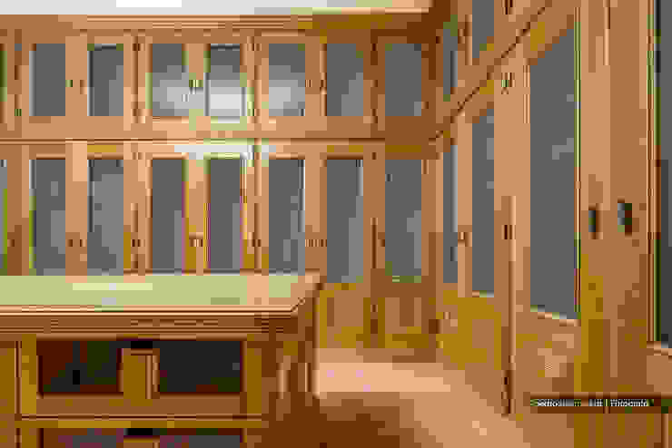 Mediterranean style garage/shed by Pedro Queiroga | Fotógrafo Mediterranean Wood Wood effect