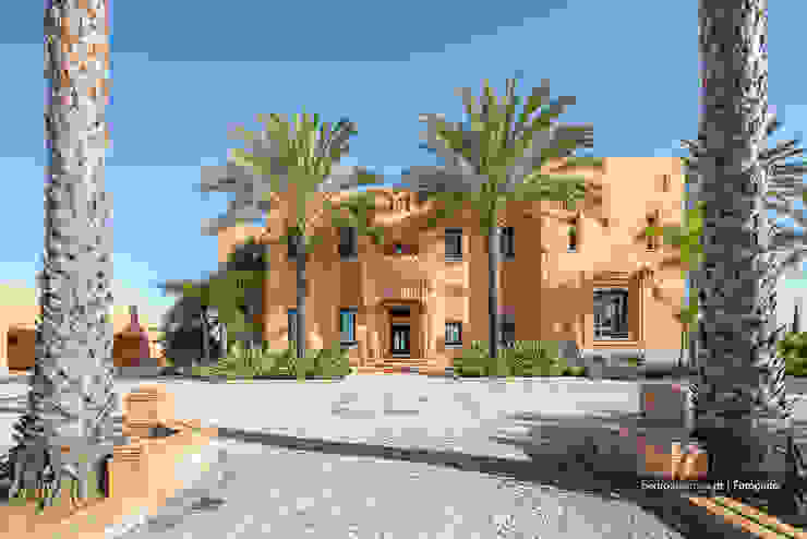 Mediterranean style house by Pedro Queiroga | Fotógrafo Mediterranean