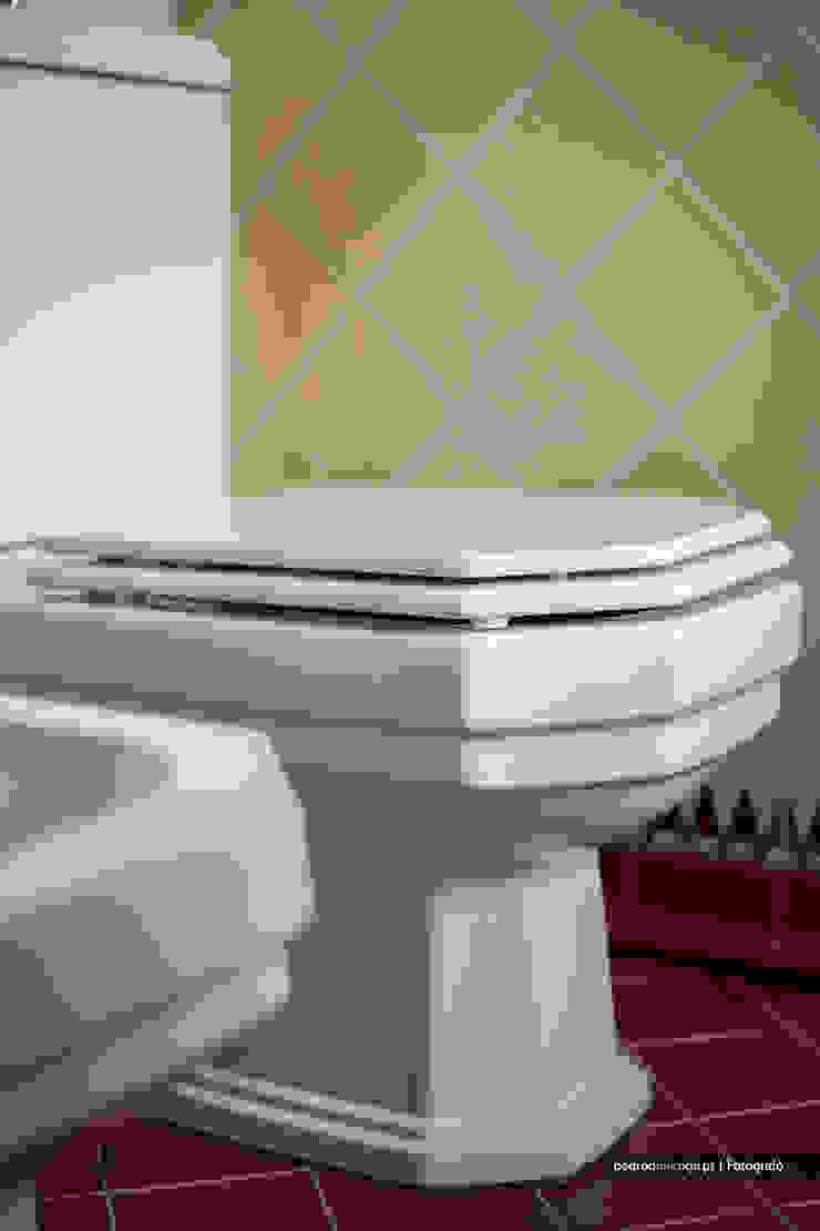 Mediterranean style bathrooms by Pedro Queiroga | Fotógrafo Mediterranean