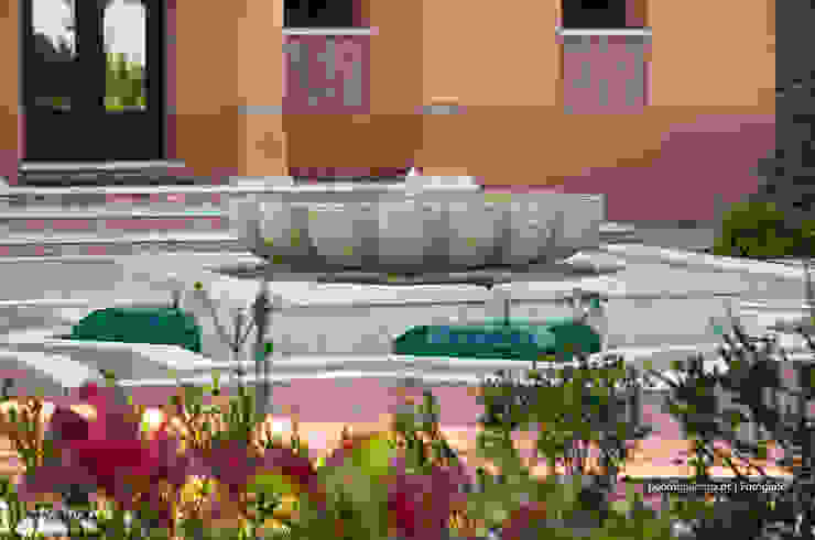 Mediterranean style gardens by Pedro Queiroga | Fotógrafo Mediterranean