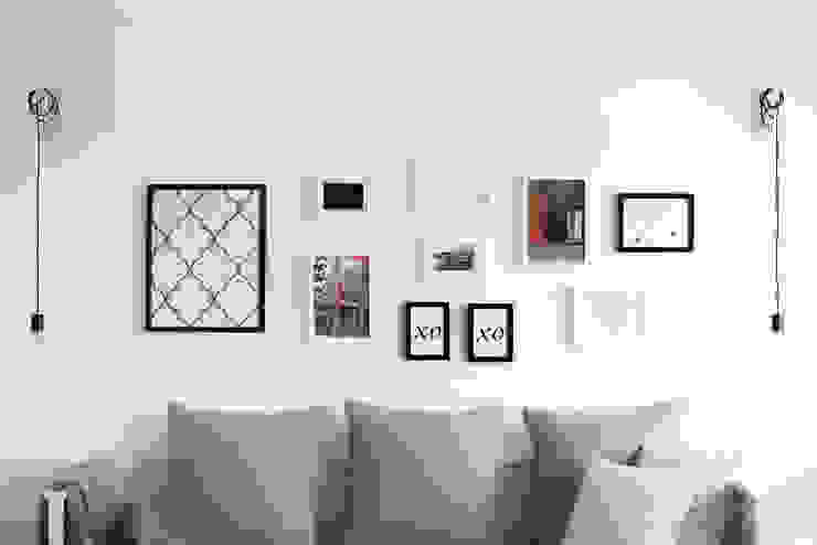 Salas de estar  por Perfect Home Interiors Escandinavo  