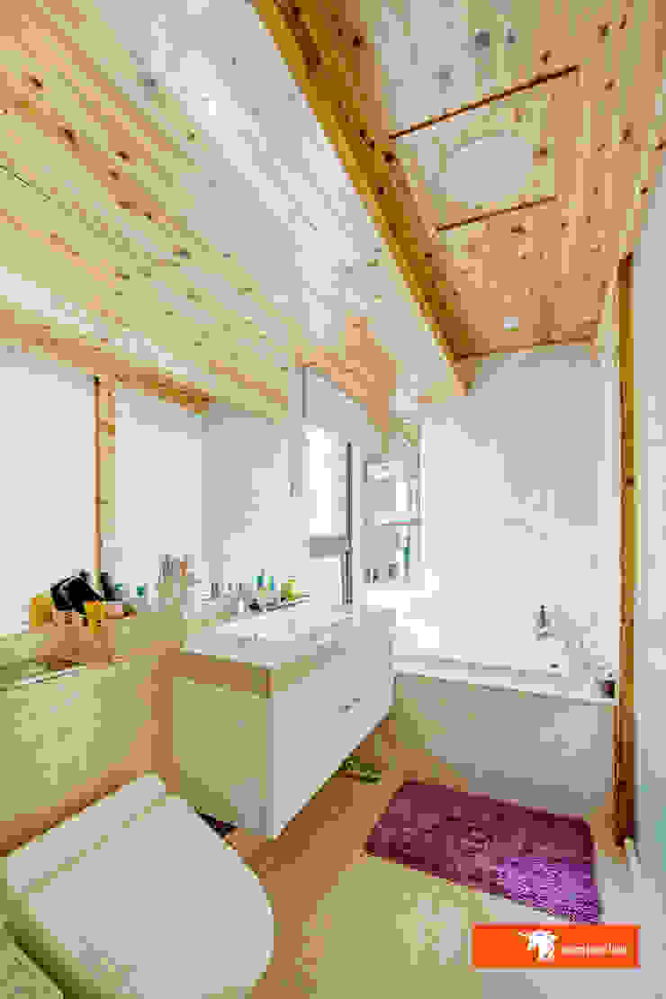 Unicorn Design Country style bathroom