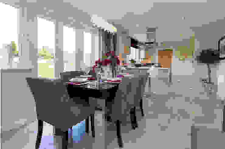 New Year—New Home Decor Ideas… … … Graeme Fuller Design Ltd Modern Dining Room