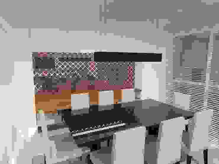 LILIAN FUGITA ARQUITETURA Salas de jantar modernas