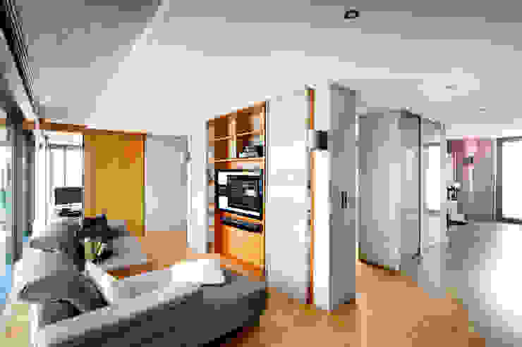 7 repisas modernas para la sala (ahorran espacio y tu bolsillo